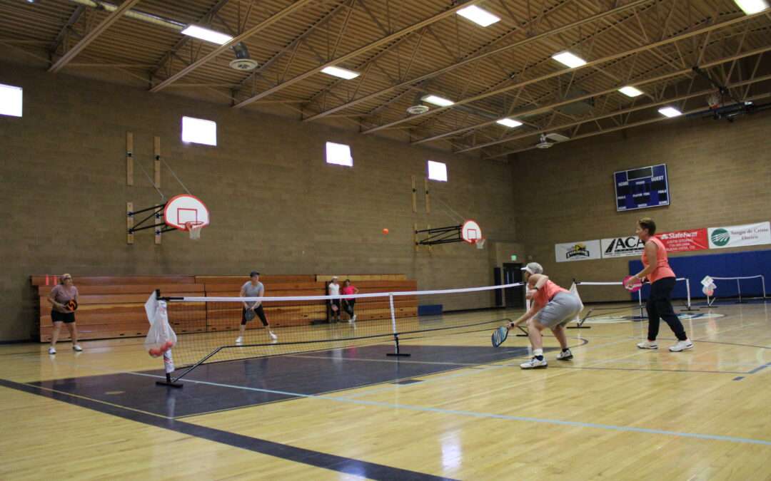 Open Gym Pickleball (Fridays – Ages 10+) – Fall 23/Winter 24
